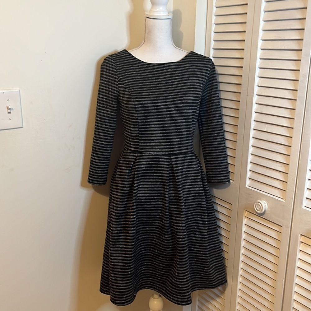 Merona Black And Grey Striped 3/4 Sleeved Mini Dress. Size Medium